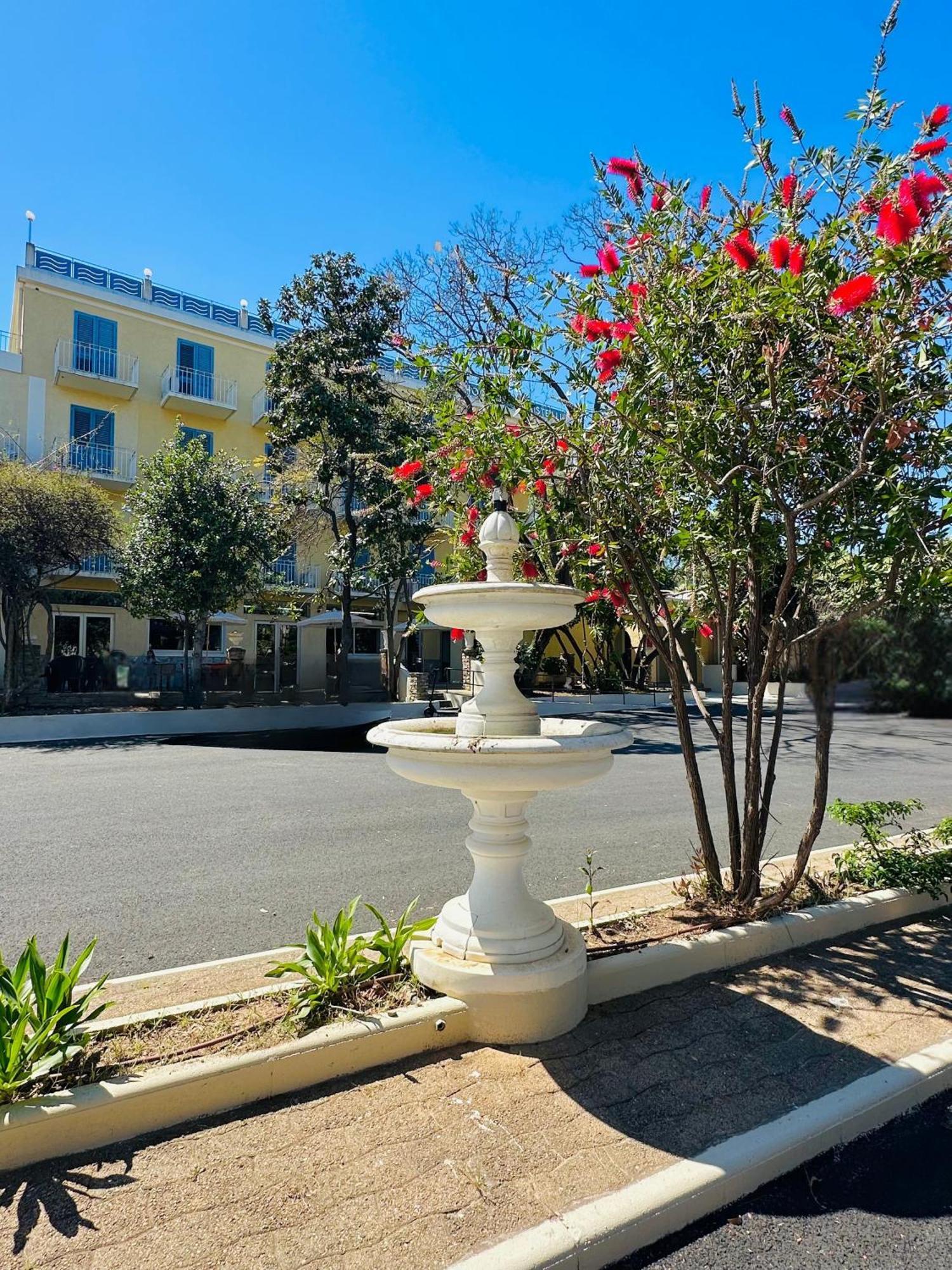 Castellu Hotel Lucciana  Exterior photo